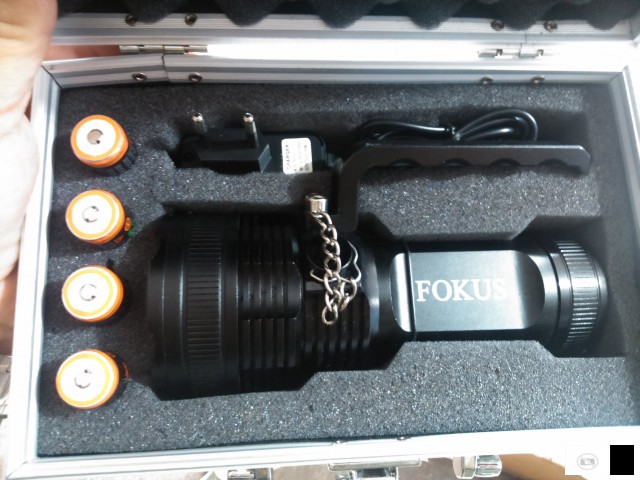 Naj Mokno Do Sega -bateriska Lamba-