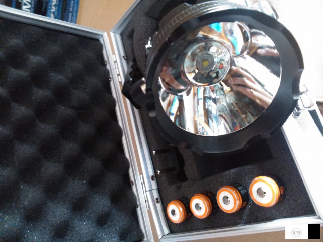 Naj Mokno Do Sega -bateriska Lamba-