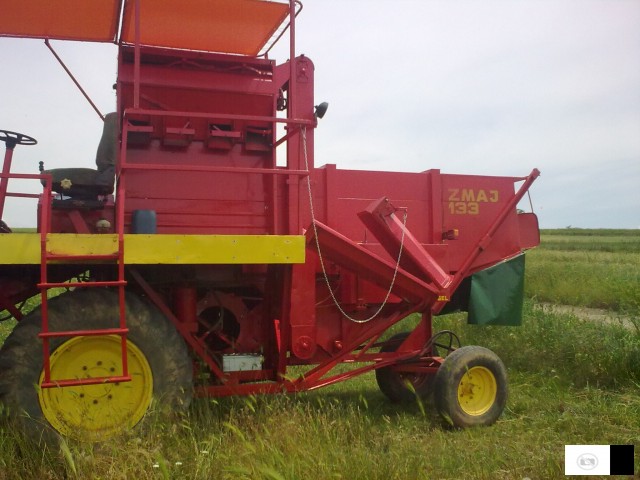 Prodavam Kombajni I Polovni Delovi