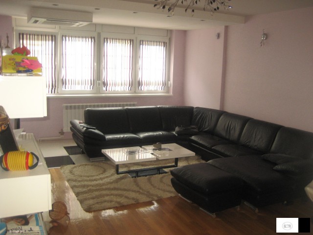 СЕ ПРОДАВА СТАН ВО Н.ЛИСИЧЕ 