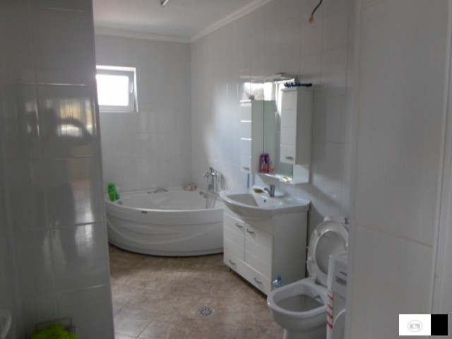 Se Prodava Sprat Od Kuka So Dukan