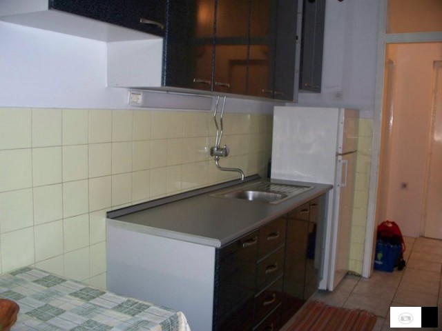 Издавам стан во Охрид