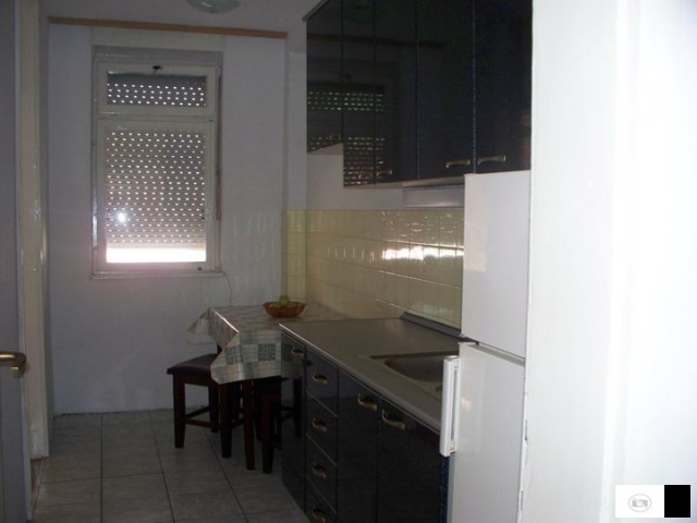 Издавам стан во Охрид