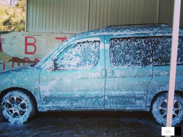 Prodavam Citroen Berlingo 2.0 Hdi Multispace