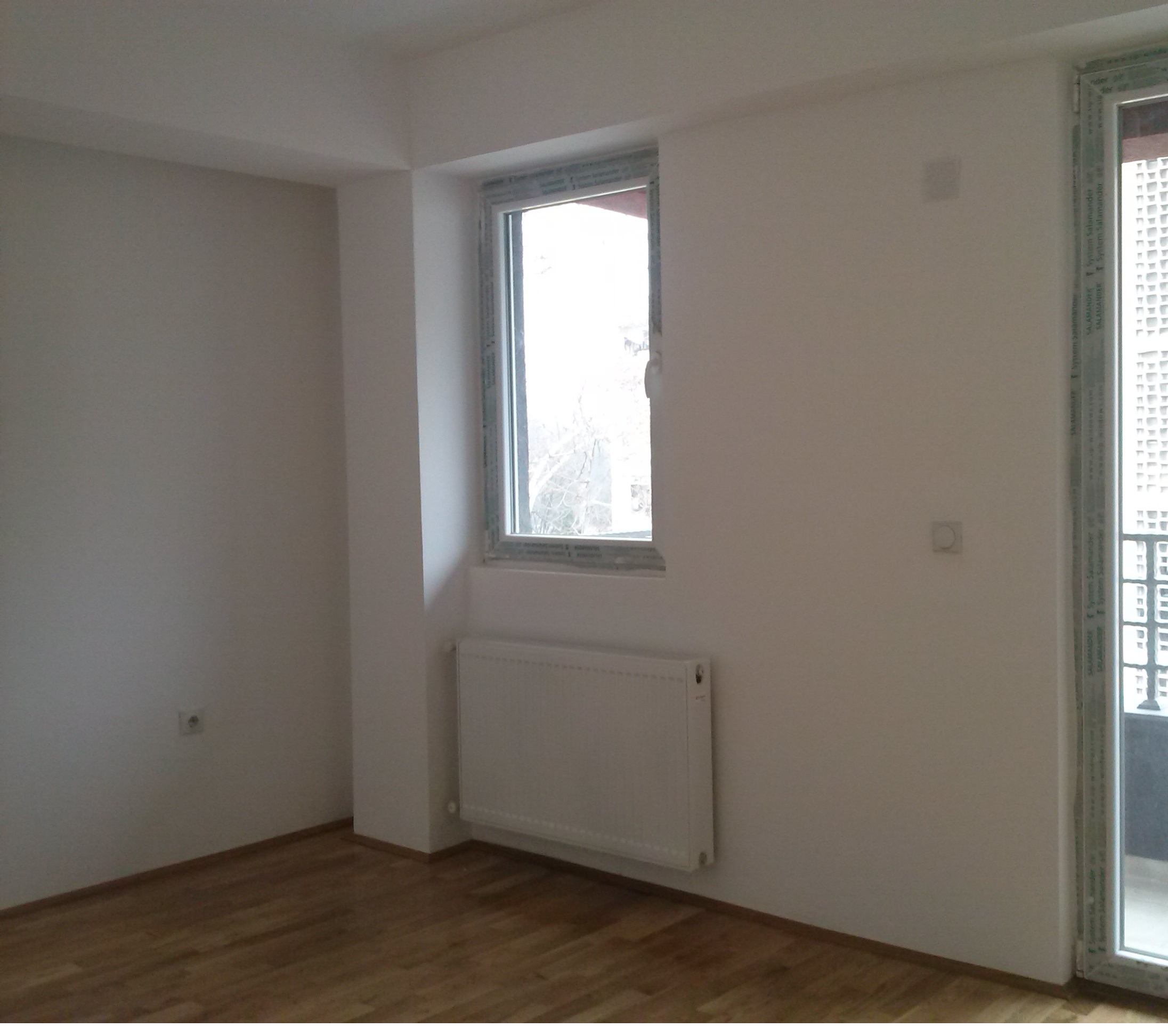 Се продава стан новоградба од 64m2 + 5m2 тераси.