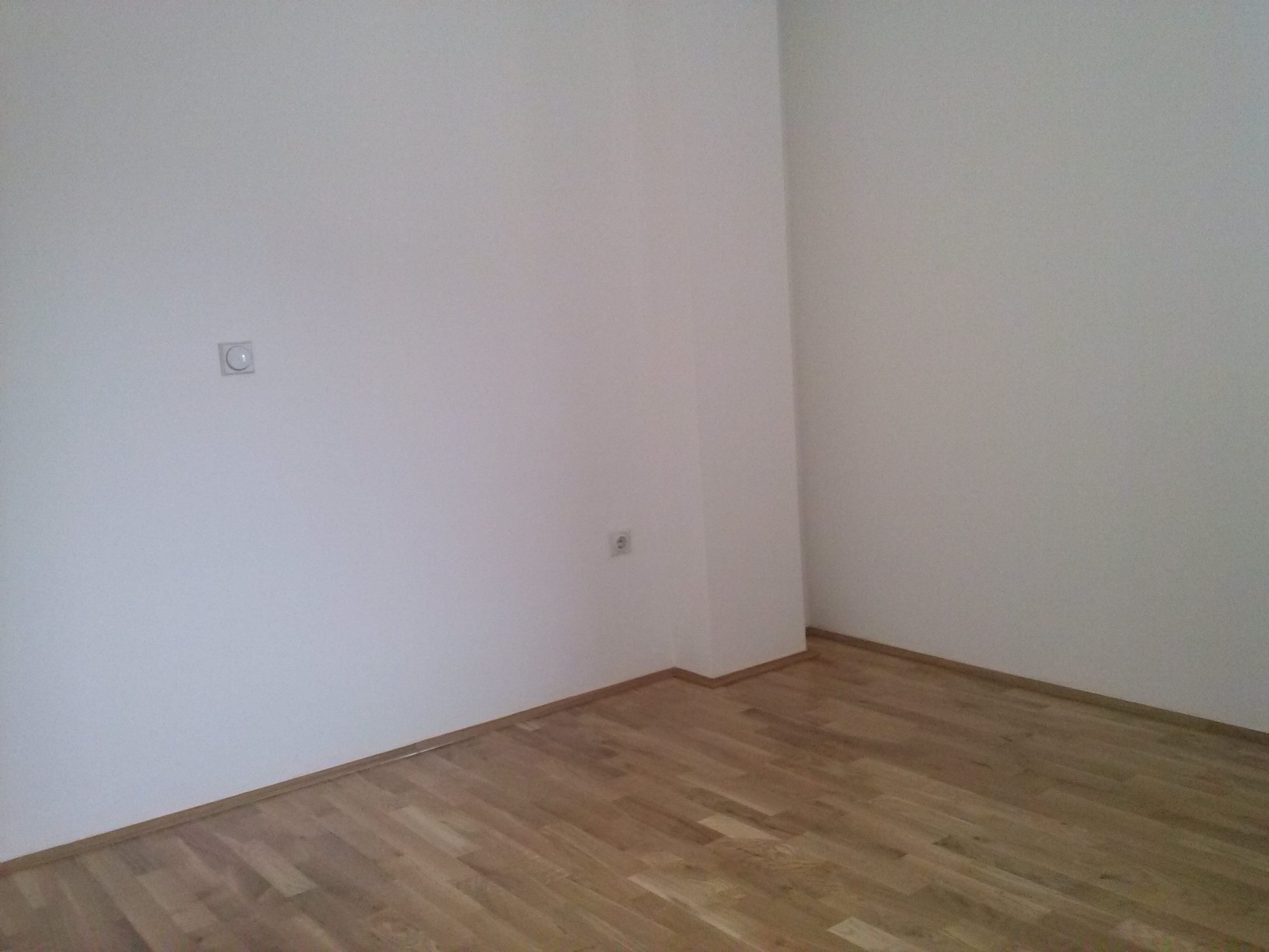 Се продава стан новоградба од 64m2 + 5m2 тераси.