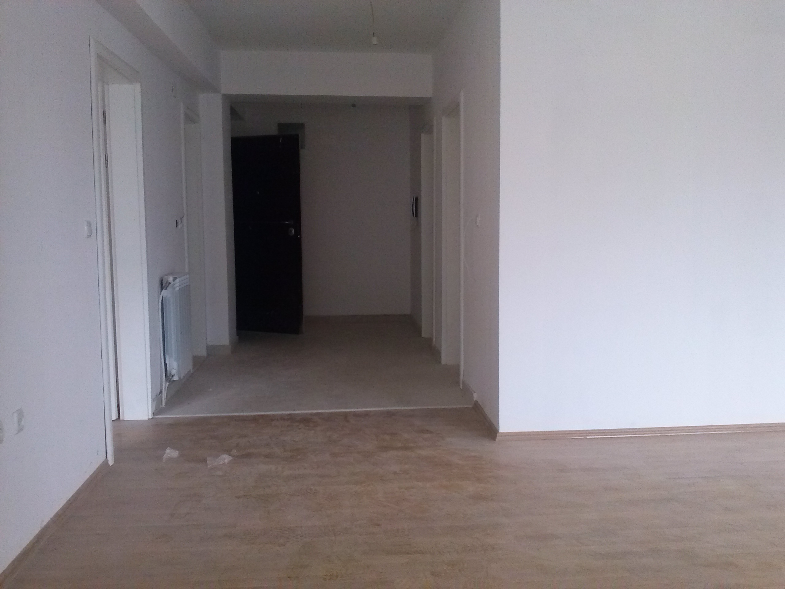 Се продава нов стан од 75m2+3m2 тераса во Порта Ко