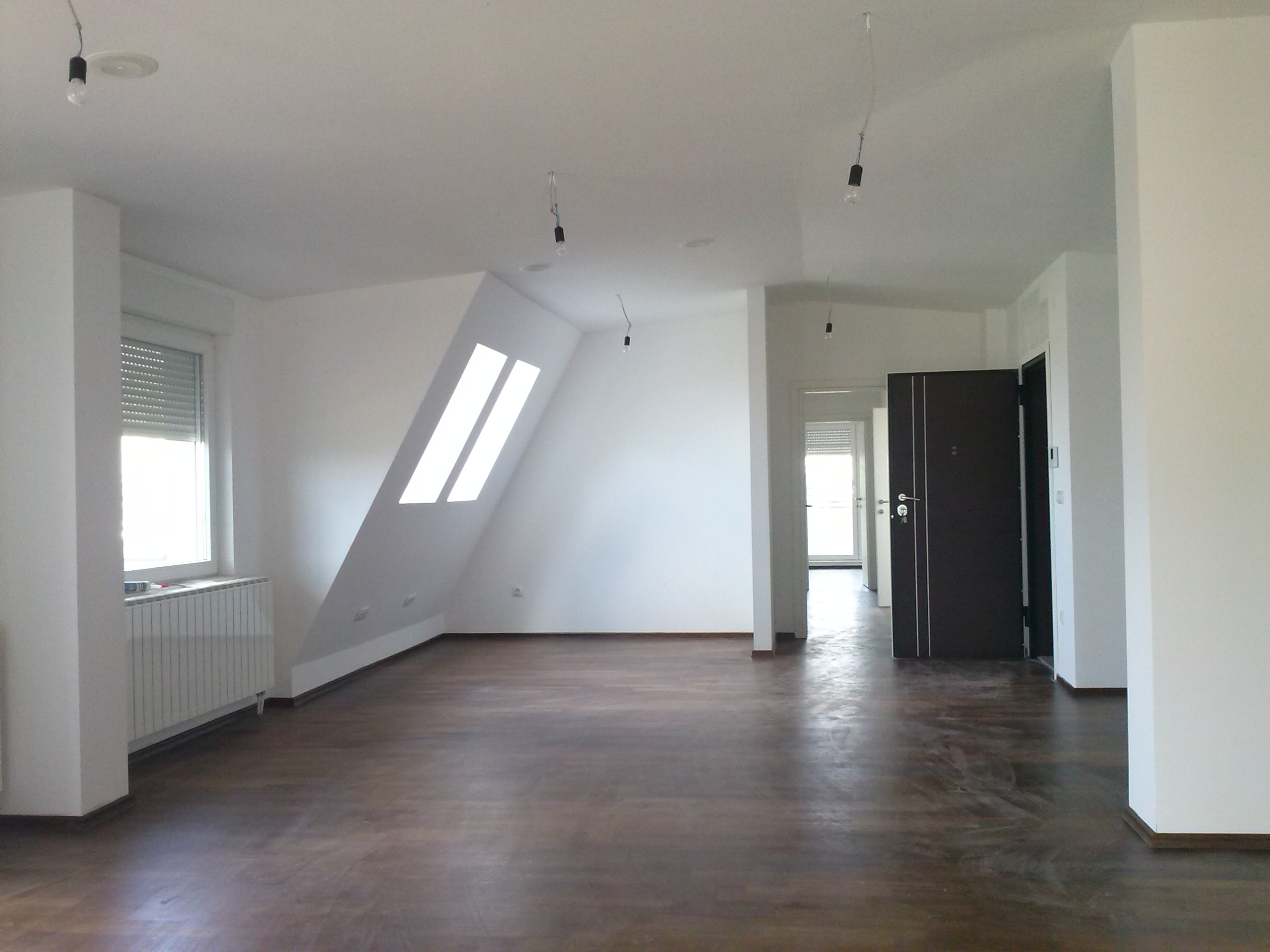 Се продава нов стан од 155m2+45m2 тераси во Порта 