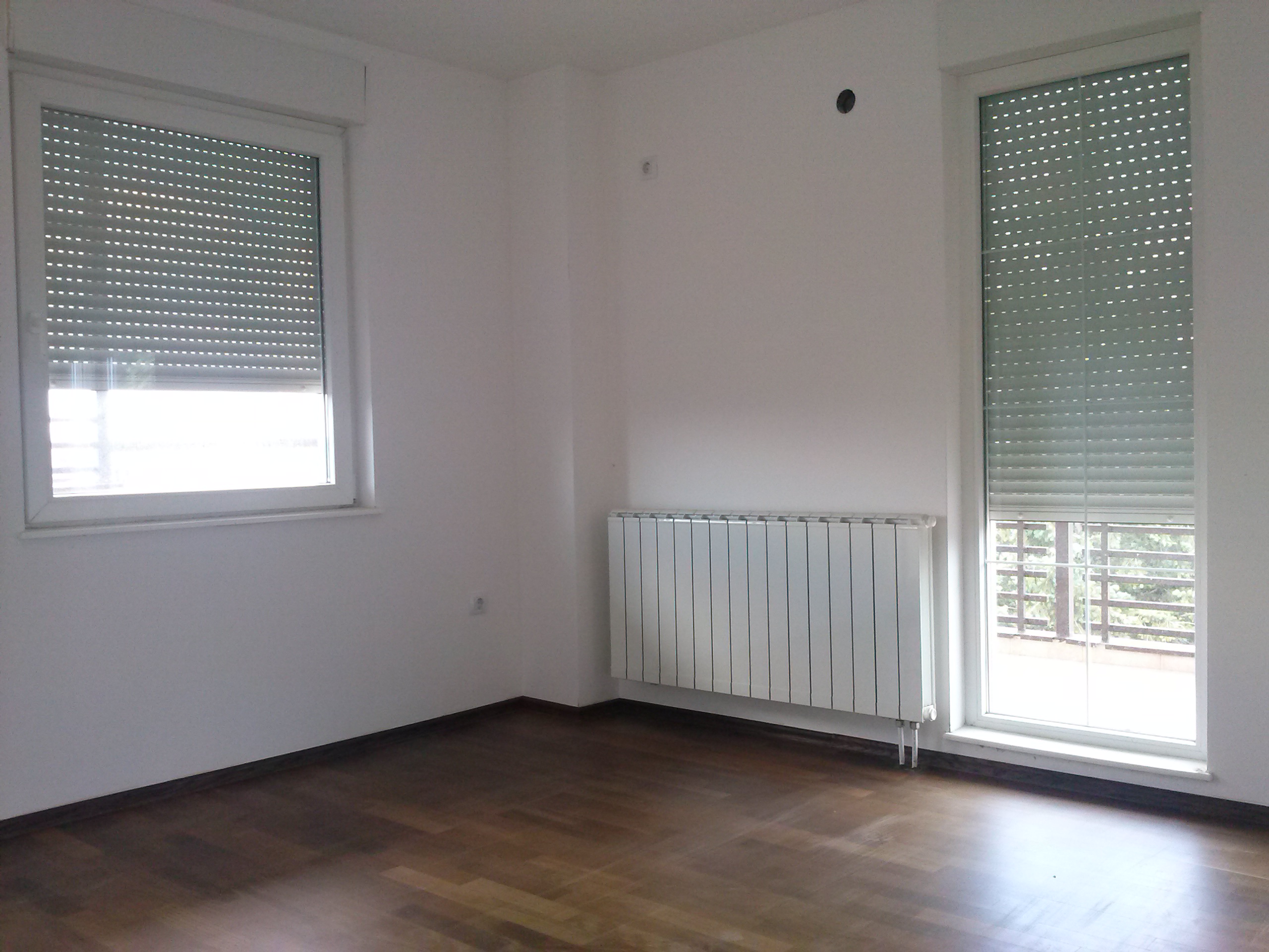 Се продава нов стан од 155m2+45m2 тераси во Порта 