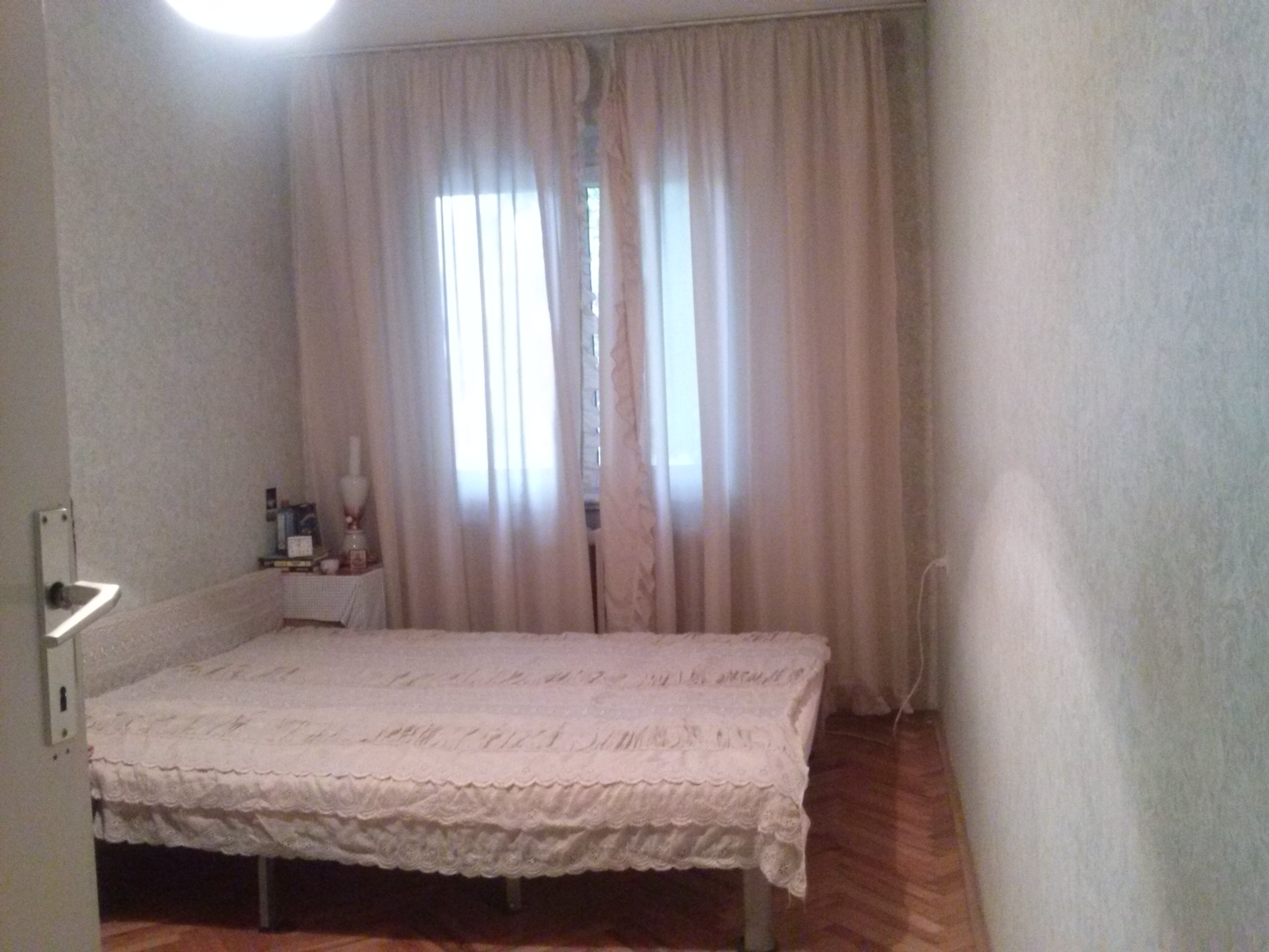 Се продава стан од 79m2 7m2 тераса и подрум од 6m2