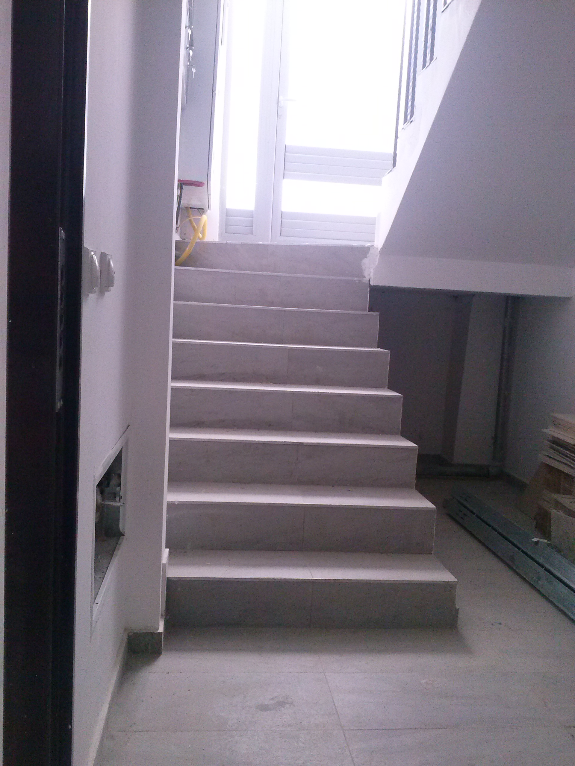 Се продава нов стан од 52m2 во сутерен-пренаменет 