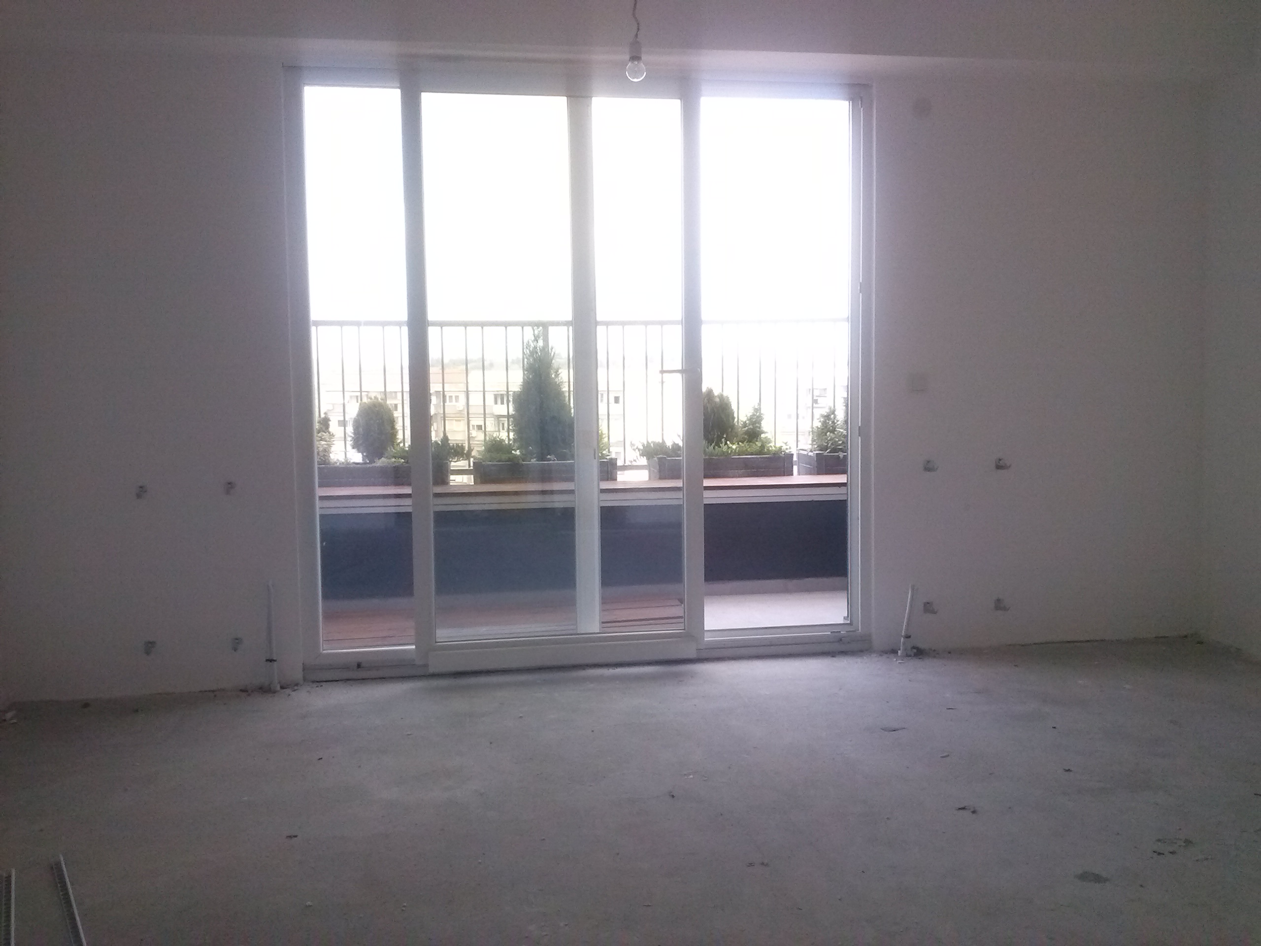 Се продава нов стан од 79m2 во населба Каропш 3"Ле