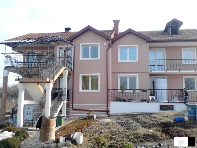 Se Izdava 90m2 Stan Sproti Fabrika Ohis