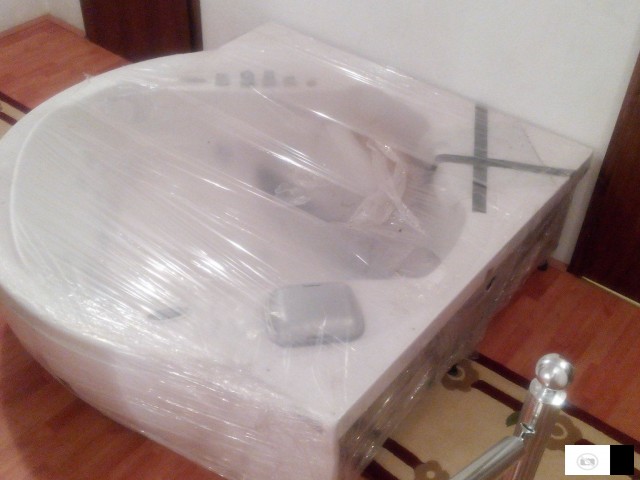 НОВО НЕ ОТПАКОВАНО ЏАКУЗИ