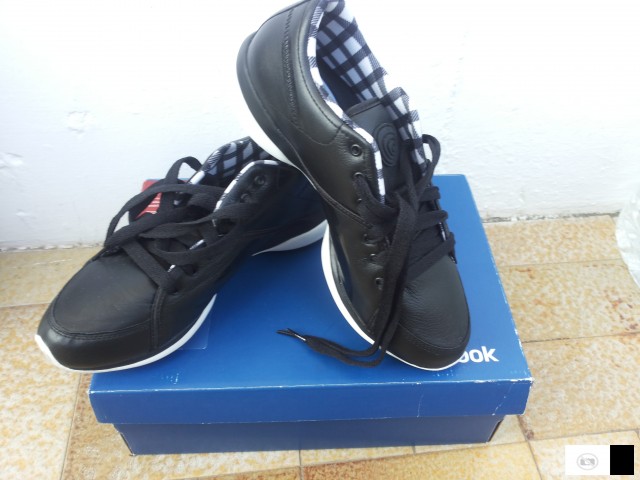 Reebok Patiki Zenski .   Broj  39 I 40
