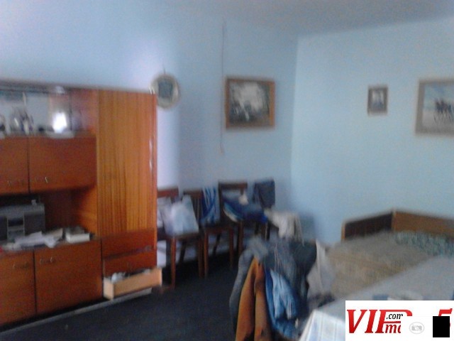 Prodavam I Menuvam Za Stan Kuka I Plac-070376604