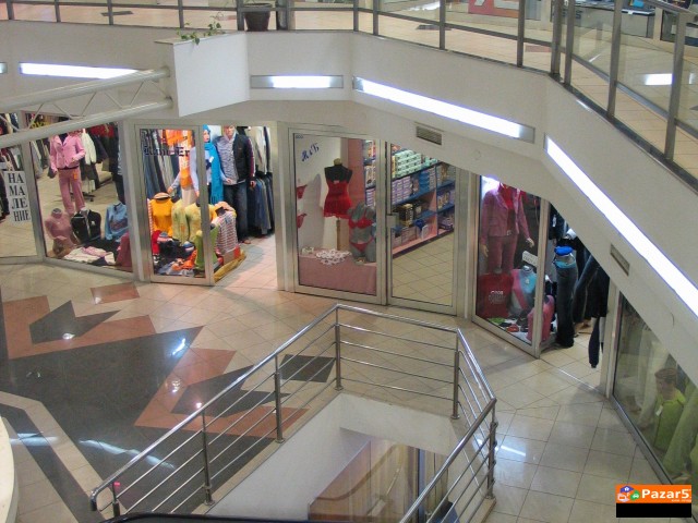 Se Prodava Trgovskiot Centat Coma Mol Struga