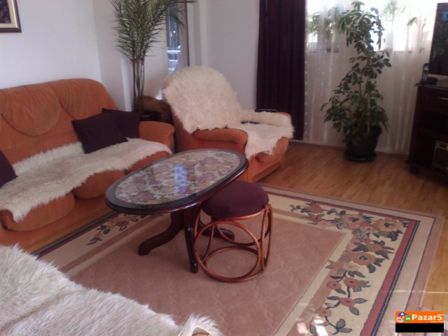 Prodavam Stan 90m2 Vo Centar Na Ohrid Bez Zameni