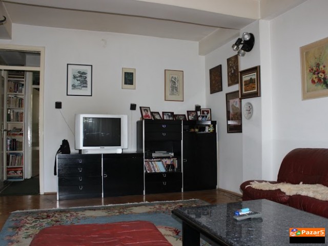 Prodavam Trosoben Stan Od 84 M2 Vo Avtokomanda Sko