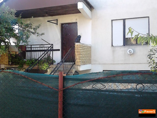 Se Prodava Kuka Vo Lisice (ostrovska)