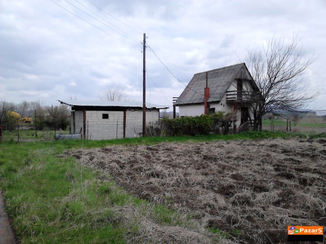 Kuka Vila Vikendica Kompletno Namestena Vo Petrove