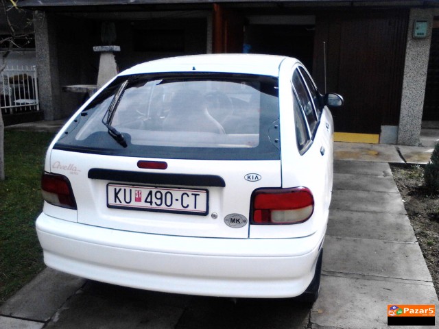 Kia Avela 2000 God