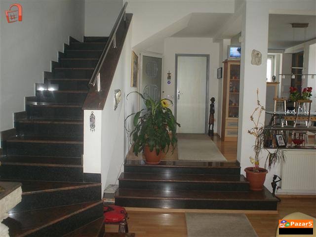 Semejna Kuka Kompletno Namestena Vo Bitola