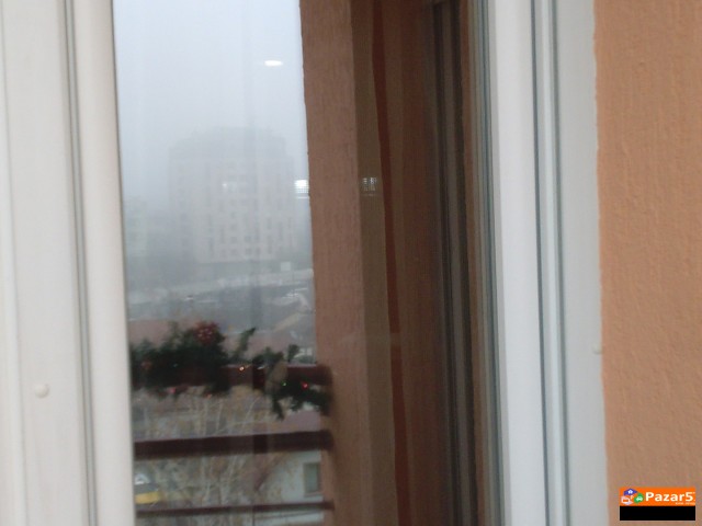 Rehau Pvc две врати со ролетна и прозор со ролетна