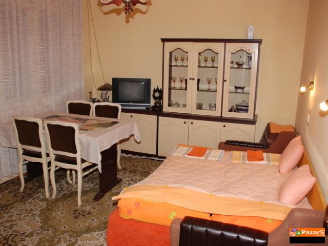 Izdavanje Na Sobi Vo Centar Na Berovo \