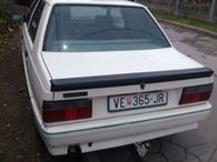 Menuvam Renault 9 