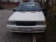 Menuvam Renault 9 