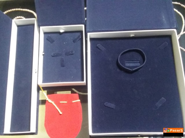 Kutii Za Nakit N.a. Golemo