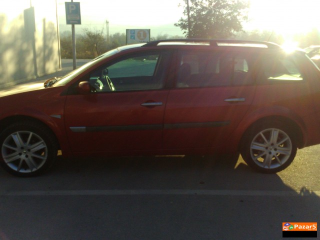Prodavam Megane 1.9dci 120ks 6br -04 