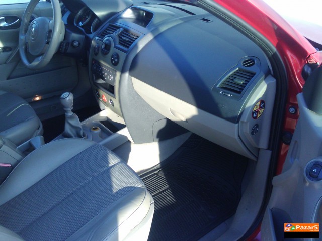 Prodavam Megane 1.9dci 120ks 6br -04 