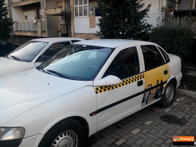 Se Prodava Opel Vektra 1996 G. So Atestiran Plin