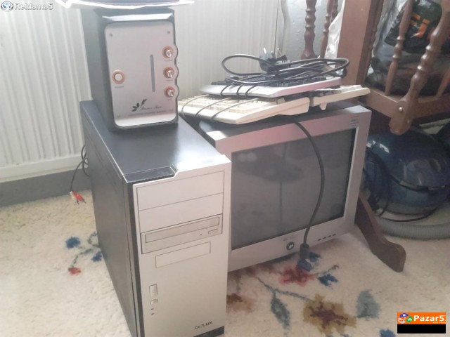 Kompjuterska Masa I Komplet Kompjuter Printer Hp I