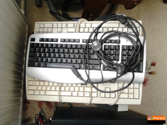 Kompjuterska Masa I Komplet Kompjuter Printer Hp I