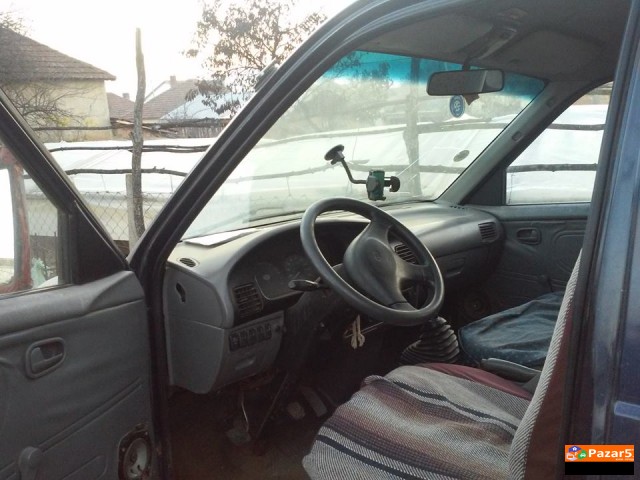 Se Prodava Kia Pregio Vo Odlicna Sostojba 