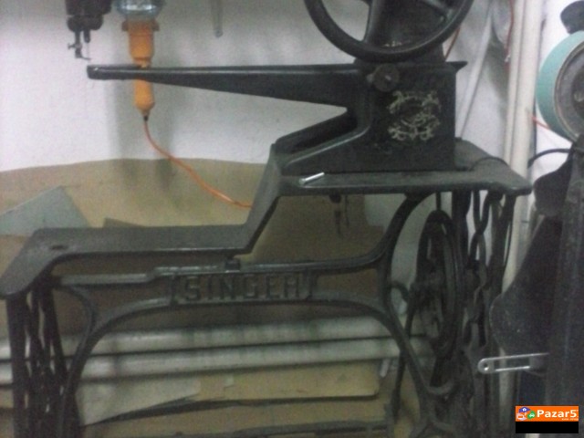 Машини за шиење кожа