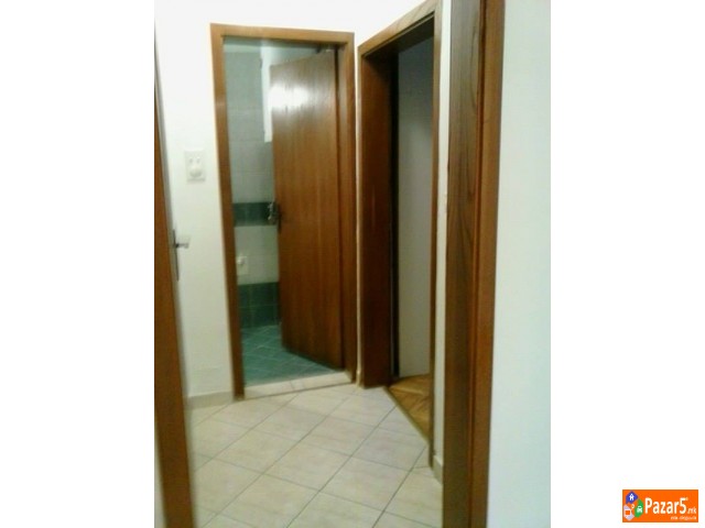 Se Prodava Stan  Micurin