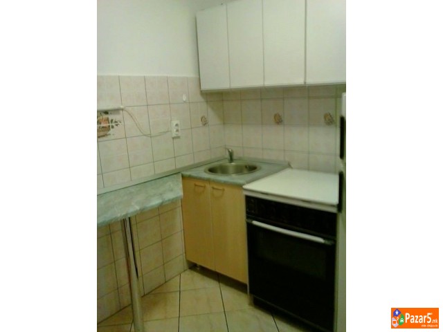 Se Prodava Stan  Micurin