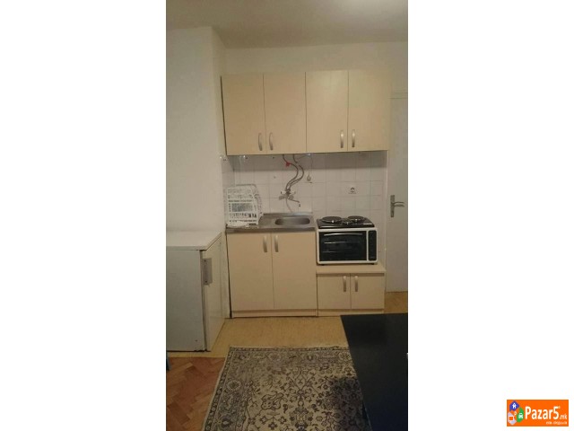 Се продава гарсоњера во населба сењак 3 