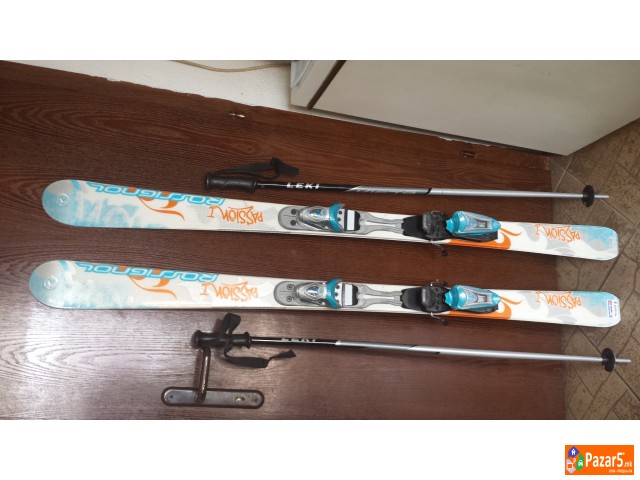 Комплет скии со везови, стапови и чизми