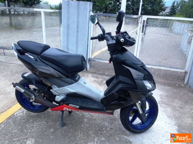 Aprilia Sr 2008 Moze I Zamena Za Aprilia 2015
