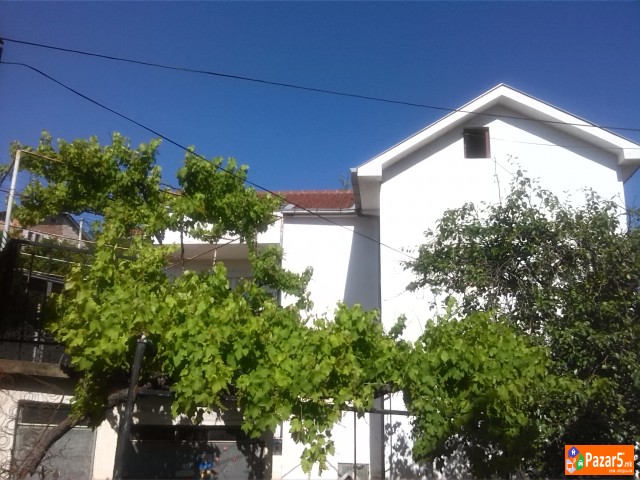 Se Prodava Kuka Vo Stip