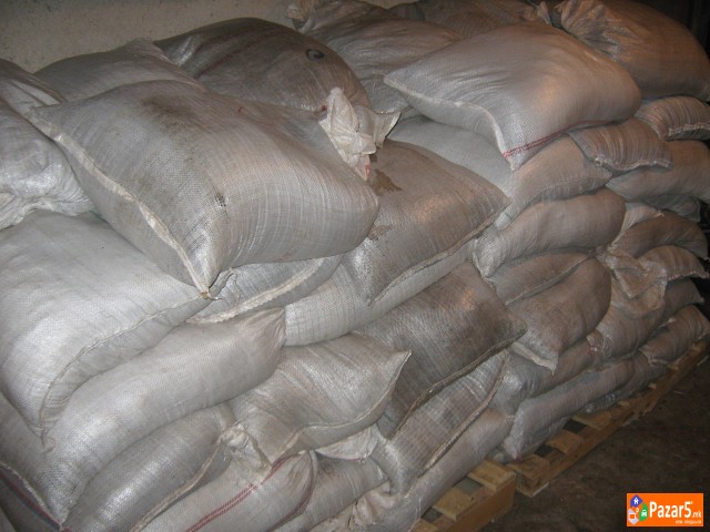 БИОХУМУС 100% ОРГАНСКО ЃУБРИВО