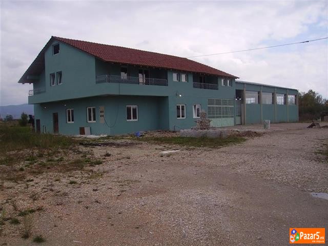 Se Izdava/prodava Hala Magacin Od 2000m2 Vo Struga