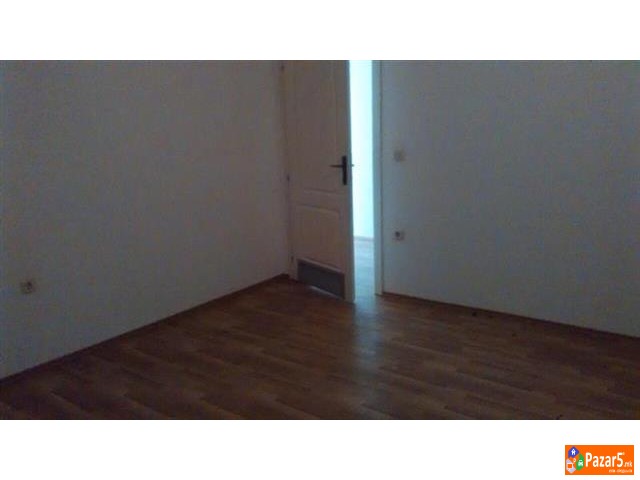 Se Izdava/prodava Hala Magacin Od 2000m2 Vo Struga