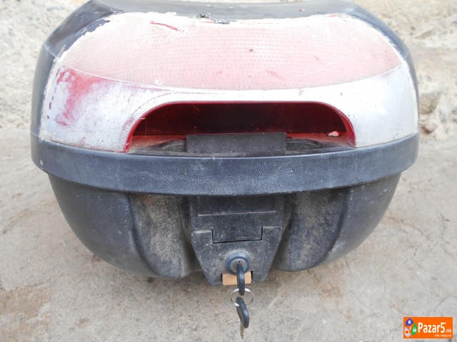 Se Prodava Delovi Za Kineski Skuter