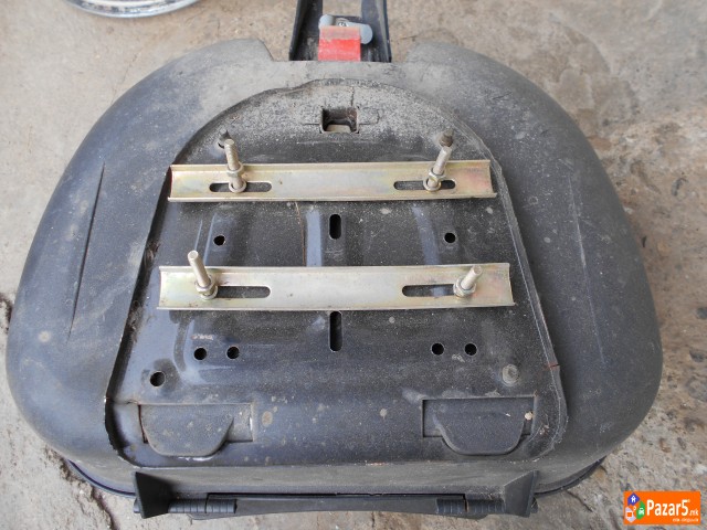 Se Prodava Delovi Za Kineski Skuter